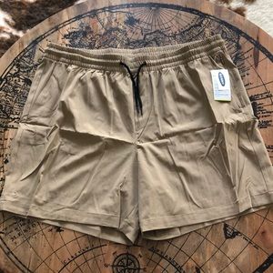 Khaki Men’s Active Short